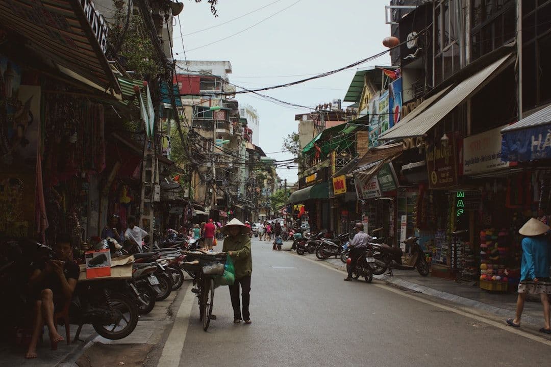 Ngân hàng Trung ương cảnh báo: Giá nhà tăng phi mã, rủi ro bất động sản gia tăng