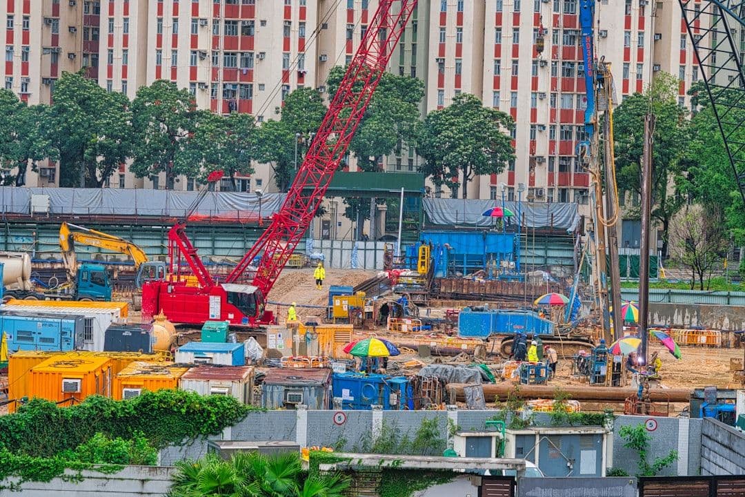 Cán bộ Farmers & Merchants Bancorp bán tháo 248.000 USD cổ phiếu: Tín hiệu gì từ thị trường Mỹ?